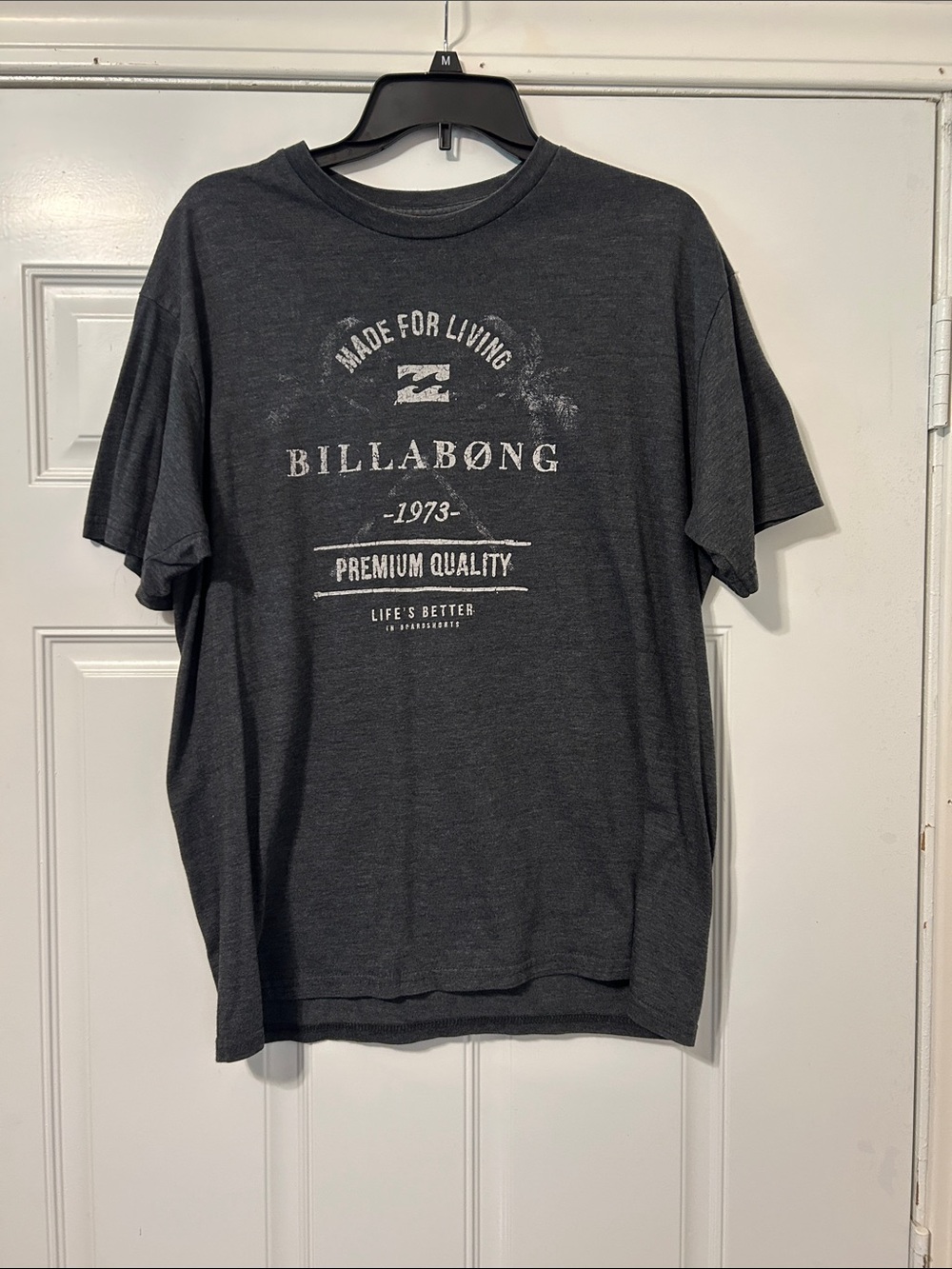Billabong Men's Short Sleeve Graphic Tee — Charcoal Gray with White Print
